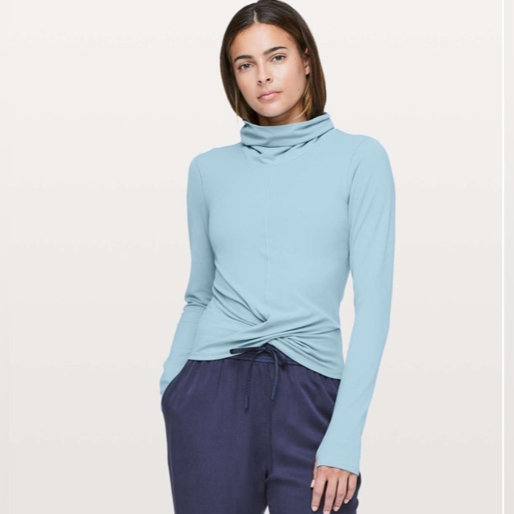 Womens Lululemon Melodic Movement Long Sleeve blue size 4